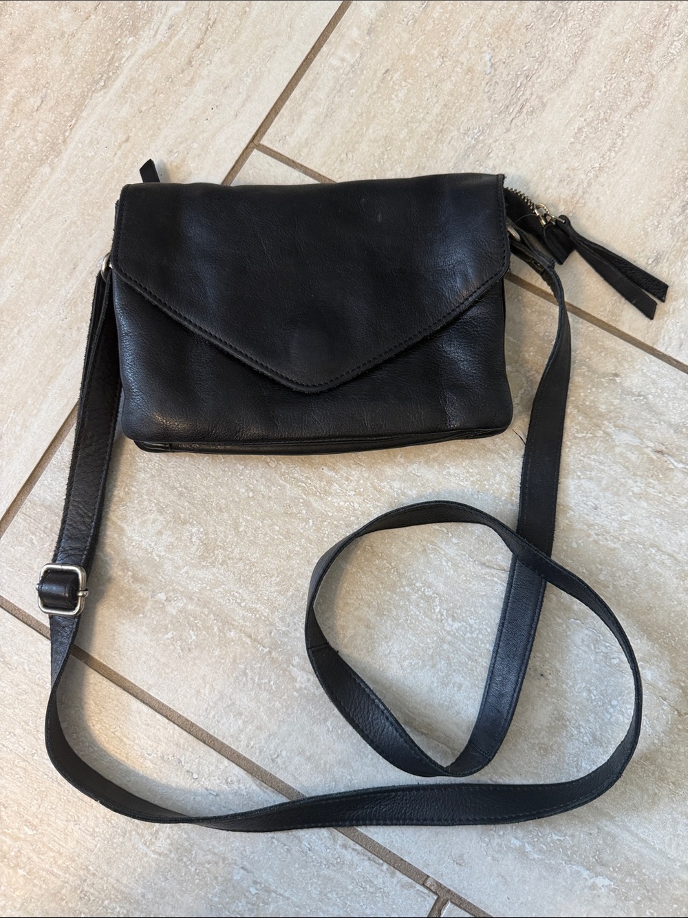 LATICO Harbor Leather Crossbody
